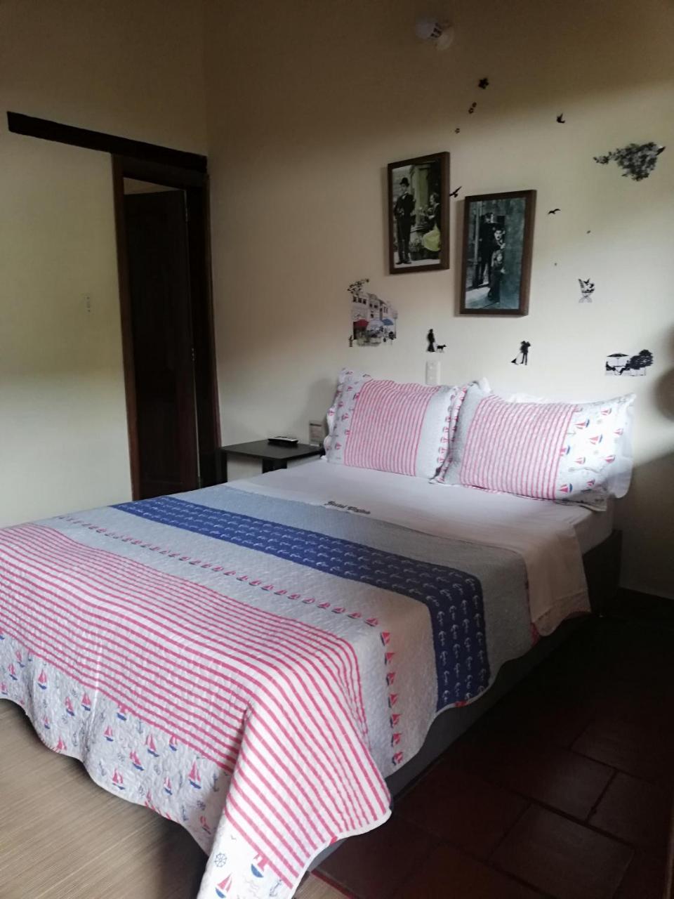Hostal La Mansion De Virginia 바리차라 외부 사진